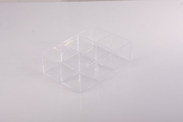 Caja de plastico 2x3