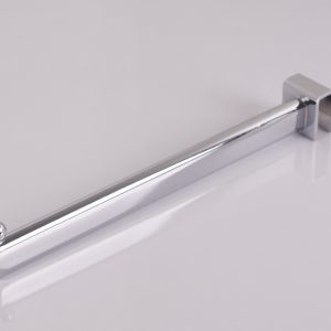 Gancho tubo cuadrado abertura 1,6 con una bola 30cm