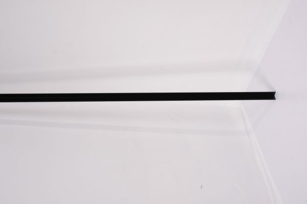 Cantonera L negro 240cm